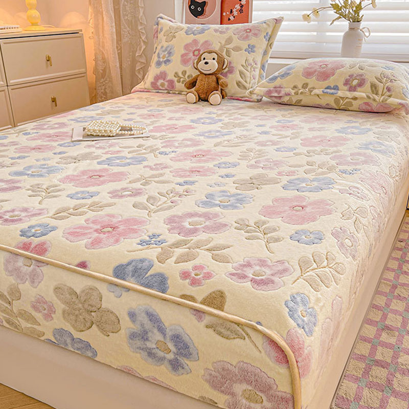 ชุดผ้าปูที่นอนกำมะหยี่เนื้อนุ่ - Home Textiles Bedding บทวิจารณ์และราคา